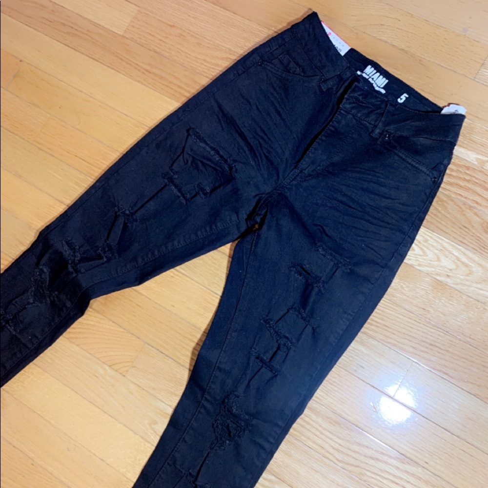 Black Ripped Jeans